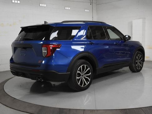 Used 2021 Ford Explorer ST w/ Equipment Group 401A AWD/4WD image 2