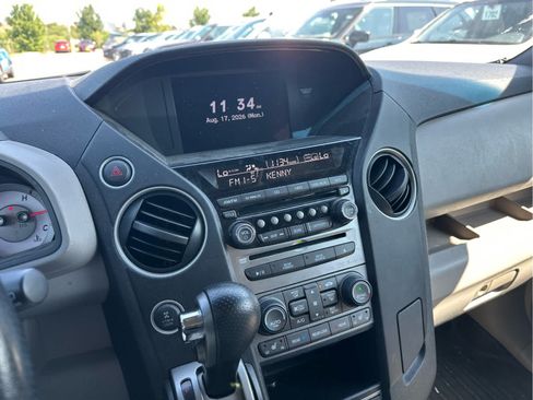 Used 2013 Honda Pilot Touring image 11