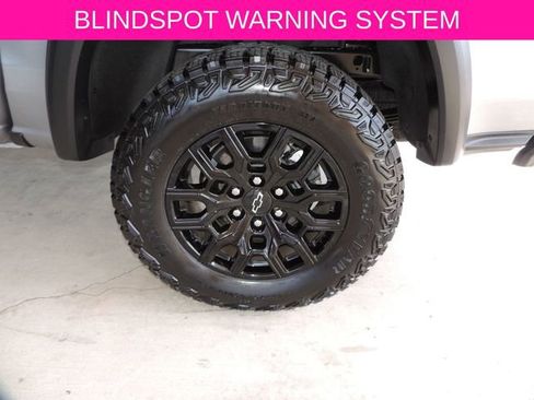 Certified 2025 Chevrolet Colorado Trail Boss AWD/4WD image 15
