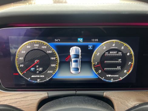 Used 2018 Mercedes-Benz E 63 AMG S image 16