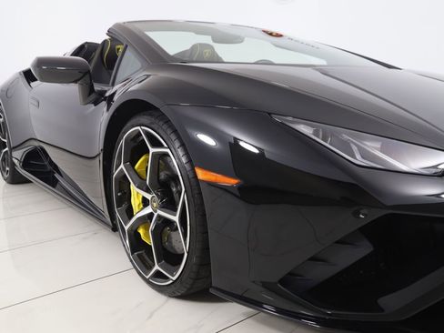 Used 2023 Lamborghini Huracan EVO image 72