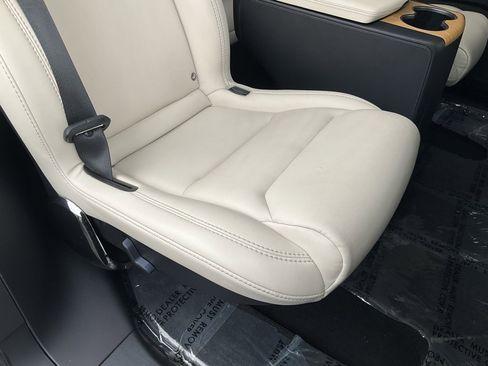 Used 2018 Tesla Model X 100D image 56