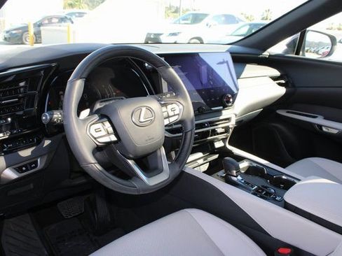 Certified 2023 Lexus RX 350 Premium w/ Accessory Package (Z1) image 12