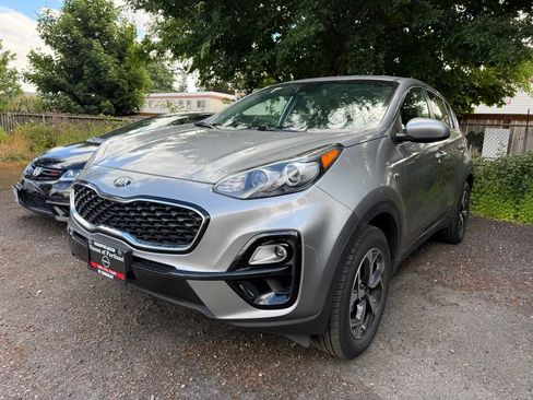 Used 2021 Kia Sportage LX AWD/4WD image 2
