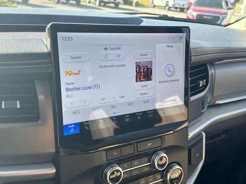 Used 2024 Ford Expedition Max XLT image 32