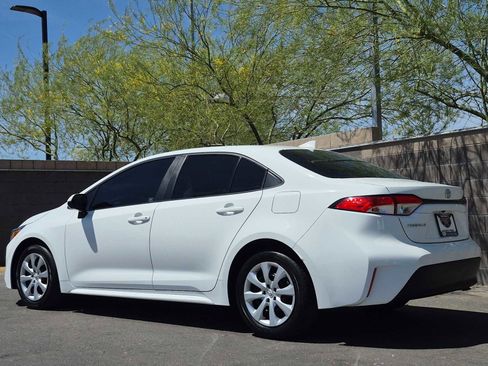 Used 2024 Toyota Corolla LE FWD image 7