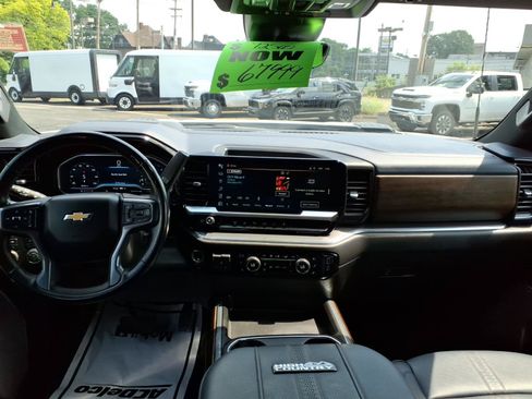 Used 2024 Chevrolet Silverado 3500 High Country w/ High Country Premium Package AWD/4WD image 14