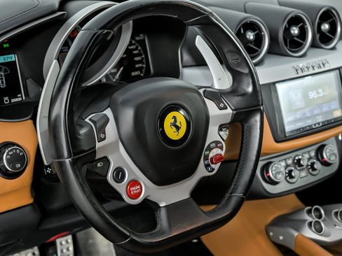 Used 2012 Ferrari FF image 23