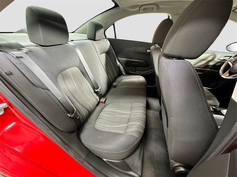 Used 2014 Chevrolet Sonic LT image 25