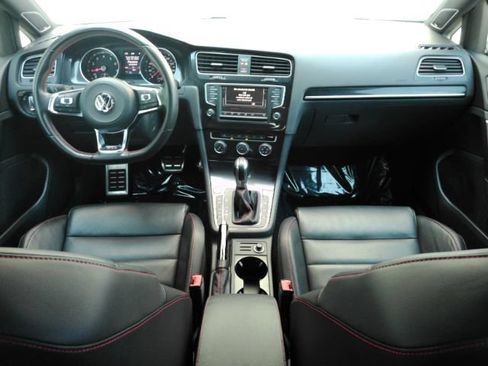 Used 2017 Volkswagen GTI SE FWD image 2