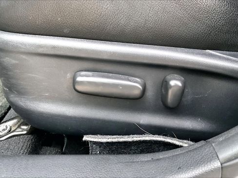 Used 2010 Toyota Camry SE image 29