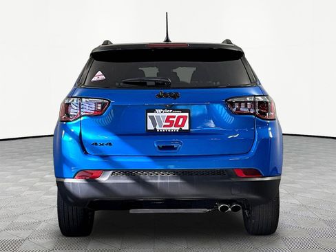 Used 2022 Jeep Compass Latitude AWD/4WD image 5