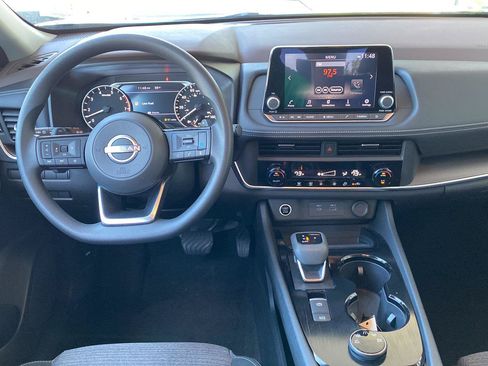 Certified 2023 Nissan Rogue SV AWD/4WD image 16