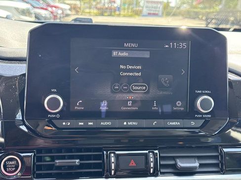 Certified 2022 Nissan Pathfinder SV FWD image 23