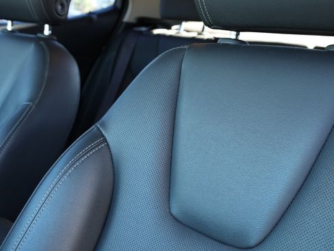 Used 2024 Buick Encore GX Sport Touring image 18