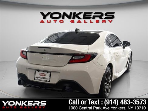 Used 2022 Subaru BRZ Premium image 7