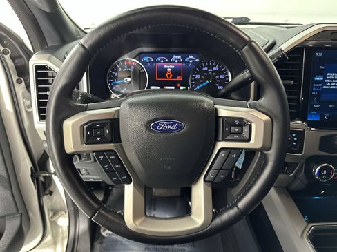 Used 2022 Ford F250 Lariat w/ Black Appearance Package AWD/4WD image 14