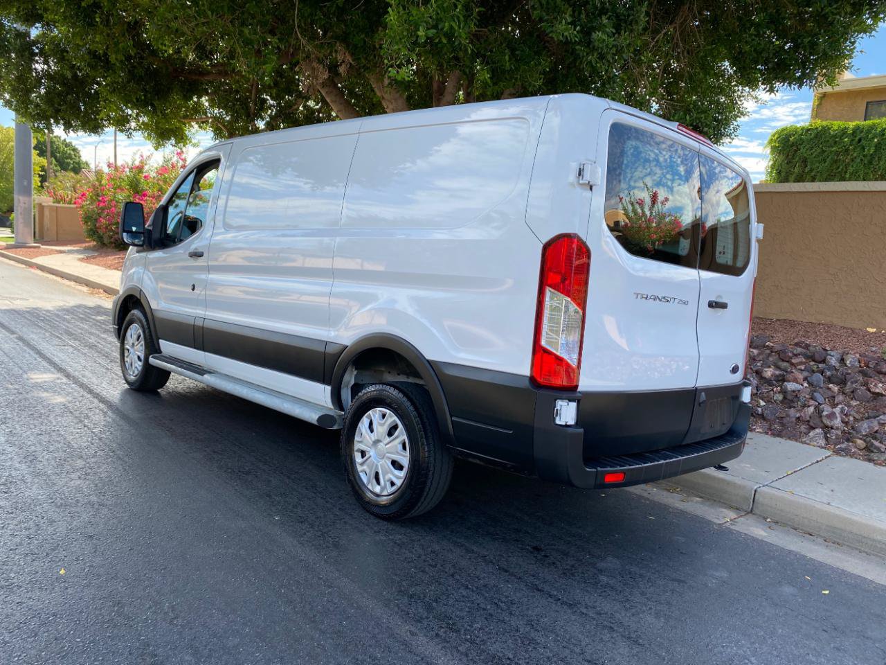 Used 2025 Ford Transit 250 Low Roof w/ Exterior Upgrade Package RWD image 54