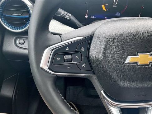 Used 2024 Chevrolet Trax LT w/ Driver Confidence Package FWD image 18