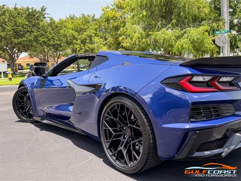 Used 2026 Chevrolet Corvette ZR1 w/ Stealth Interior Trim Package RWD image 37