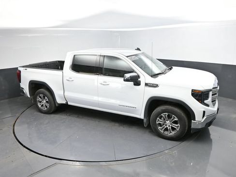 Used 2023 GMC Sierra 1500 SLE AWD/4WD image 24