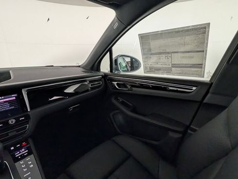New 2026 Porsche Macan AWD/4WD image 22