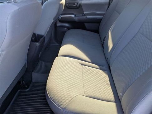 Used 2022 Toyota Tacoma 4x4 Double Cab image 31