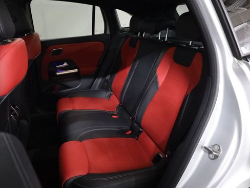 Used 2023 Mercedes-Benz GLA 250 4MATIC image 35