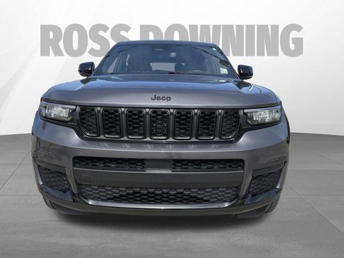 Used 2023 Jeep Grand Cherokee L Laredo RWD image 2