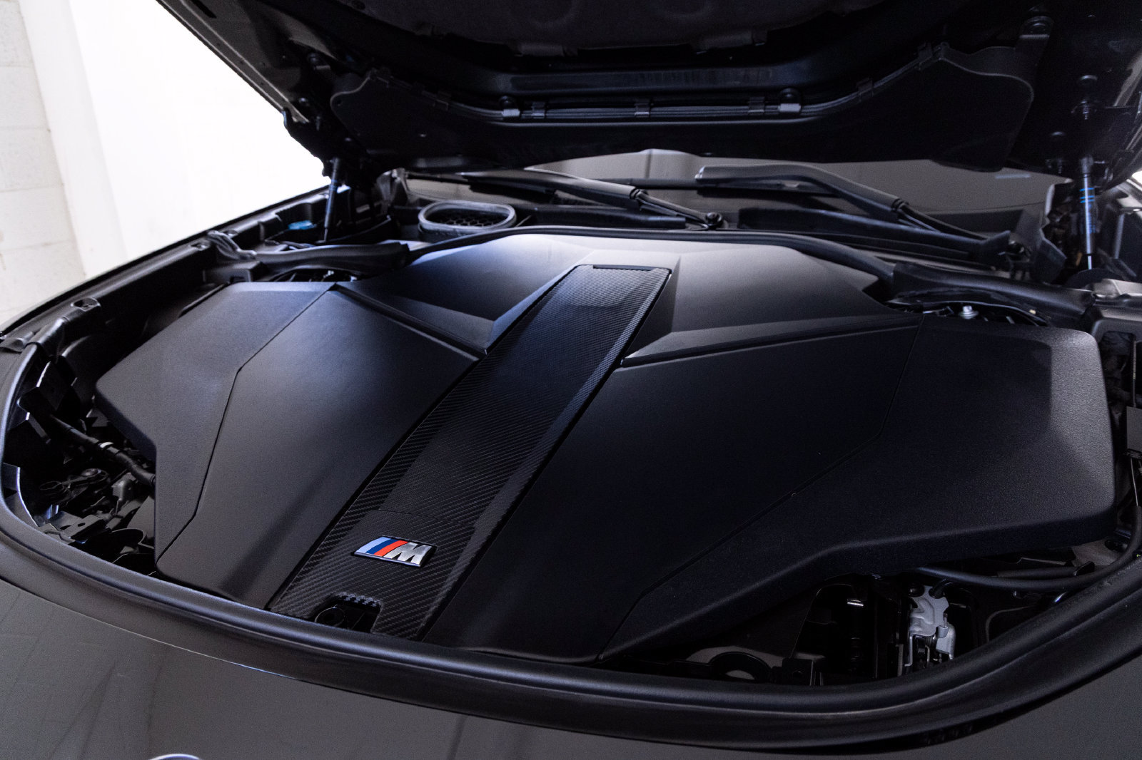 Used 2024 BMW i7 M70 w/ Premium Package AWD/4WD image 34
