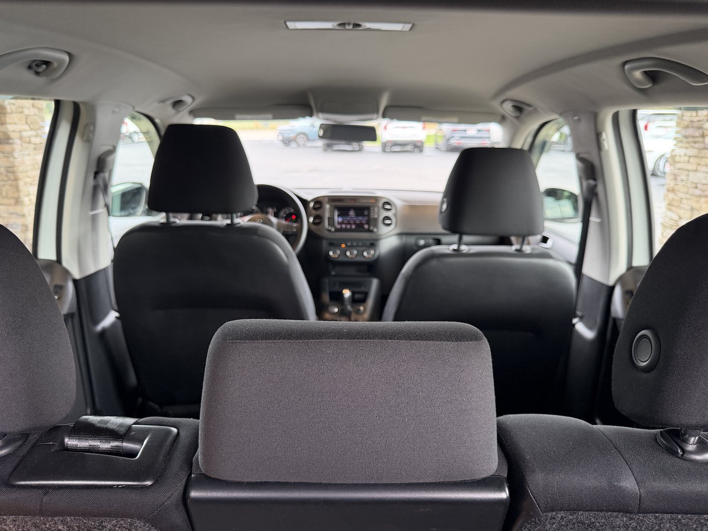 Used 2017 Volkswagen Tiguan Limited w/ Premium Package FWD image 29