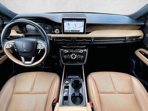 Used 2021 Lincoln Corsair Reserve FWD image 16