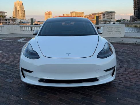 Used 2021 Tesla Model 3 Standard Range Plus RWD image 3