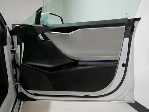 Used 2016 Tesla Model S 75D image 26