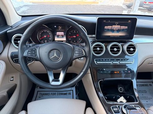 Used 2019 Mercedes-Benz GLC 300 4MATIC image 27