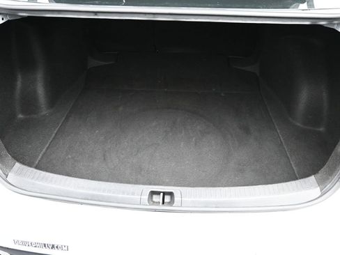 Used 2024 Toyota Corolla LE FWD image 14