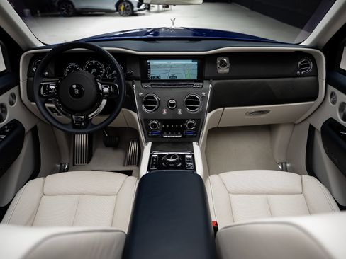Used 2019 Rolls-Royce Cullinan AWD/4WD image 43