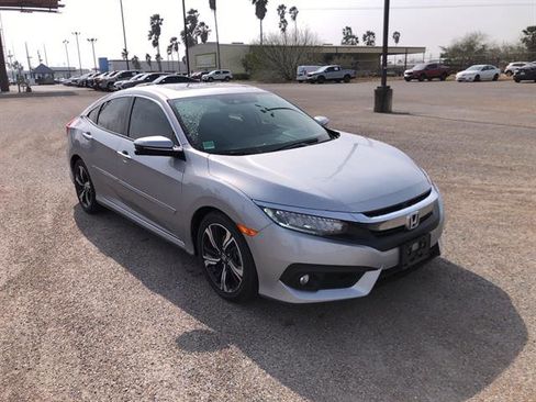 Used 2018 Honda Civic Touring image 1
