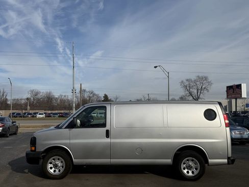 Used 2013 GMC Savana 1500 image 8