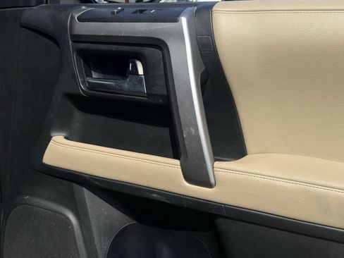 Used 2018 Toyota 4Runner SR5 RWD image 27