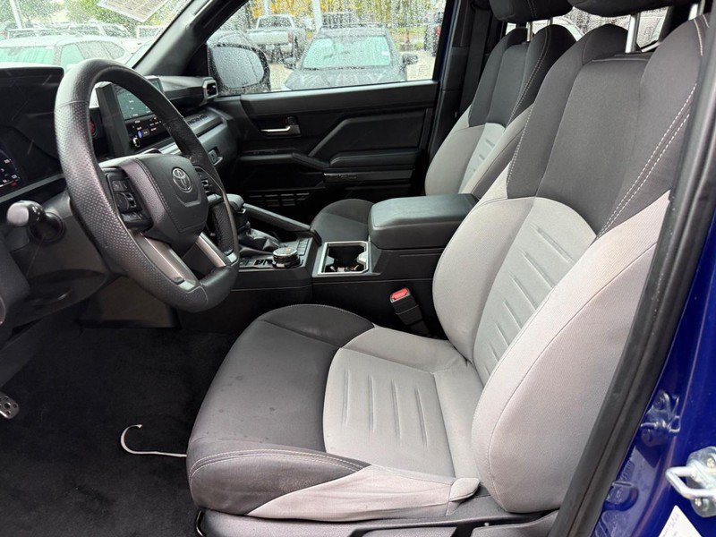 Used 2025 Toyota Tacoma TRD Sport AWD/4WD image 13