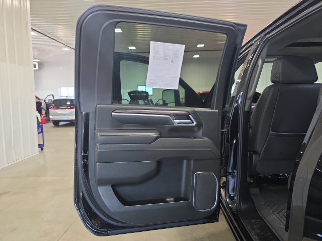 Used 2025 Chevrolet Silverado 3500 LTZ w/ LTZ Premium Package AWD/4WD image 26