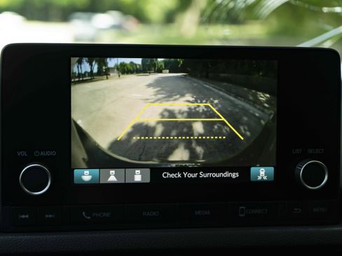 Used 2025 Honda Civic Sport image 31