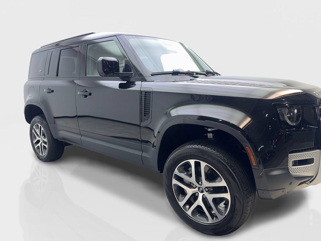 Used 2023 Land Rover Defender 110 SE AWD/4WD image 13