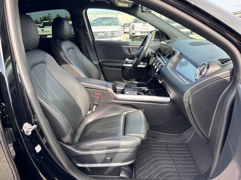 Used 2023 Mercedes-Benz GLA 250 4MATIC image 25