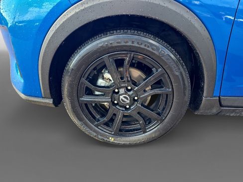 Certified 2024 Nissan Kicks SV image 10