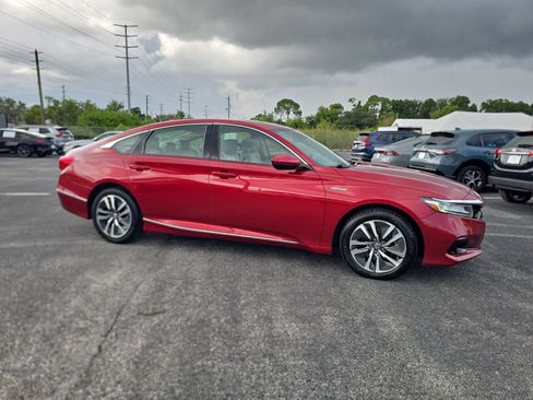 Used 2021 Honda Accord EX image 2