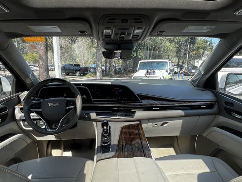 Used 2023 Cadillac Escalade ESV Premium Luxury Platinum w/ LPO, Radiant Package image 35