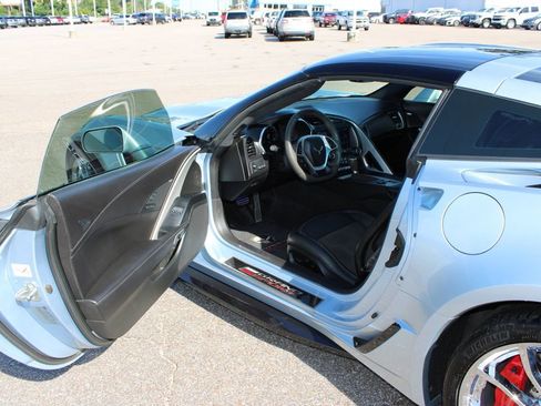 Used 2017 Chevrolet Corvette Grand Sport RWD image 16