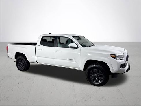 Used 2020 Toyota Tacoma SR5 image 4